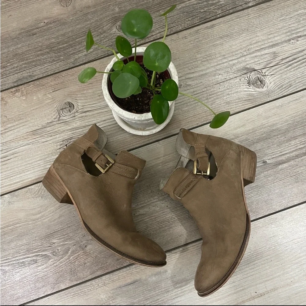 Seychelles Leather‎ Buckle Ankle Boots